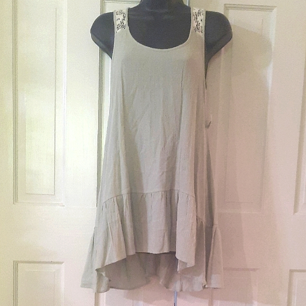 Sleeveless Tunic Top - Color: Sage Green -  Wo⁰423-3mens Size M - Boutique Brand